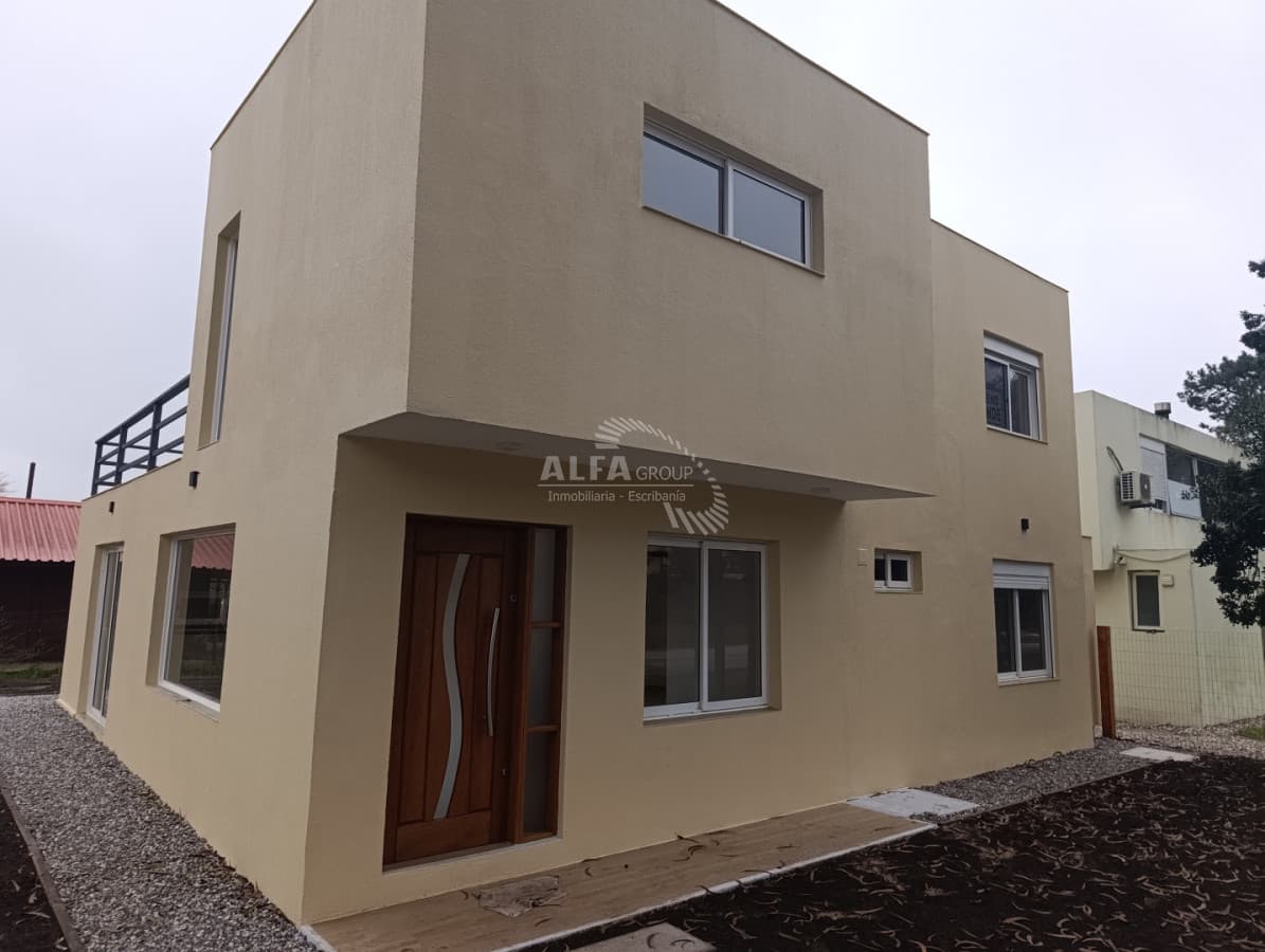 Casa a estrenar en venta
