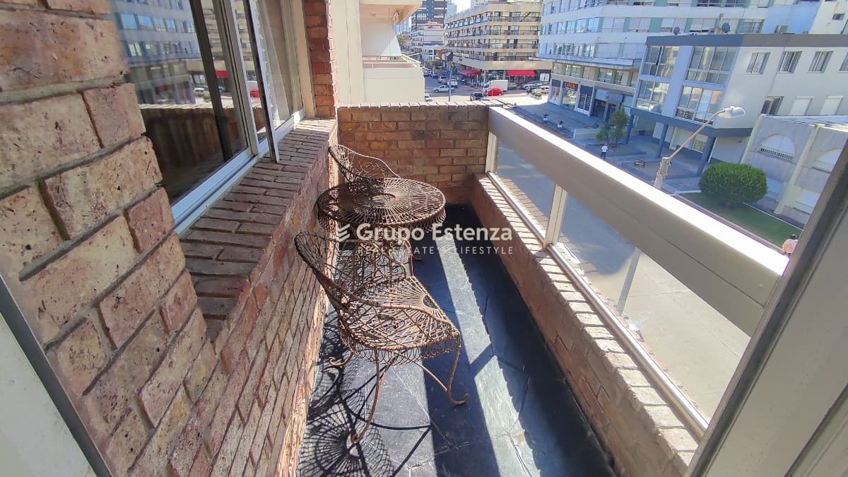 Apartamento de 3 dormitorios, pent house, Punta del Este*
