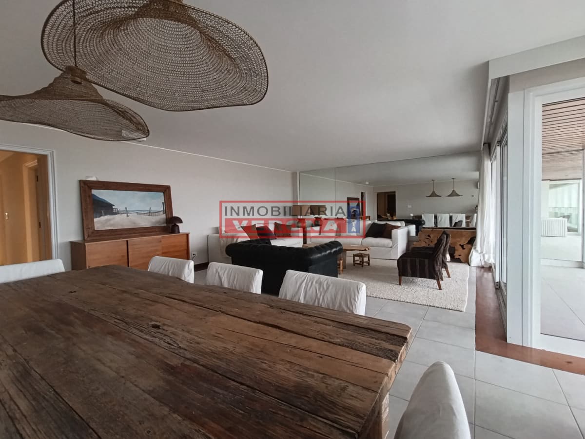 Apartamento frente al Puerto en Península, Punta del Este - Inmobiliaria Verona Punta