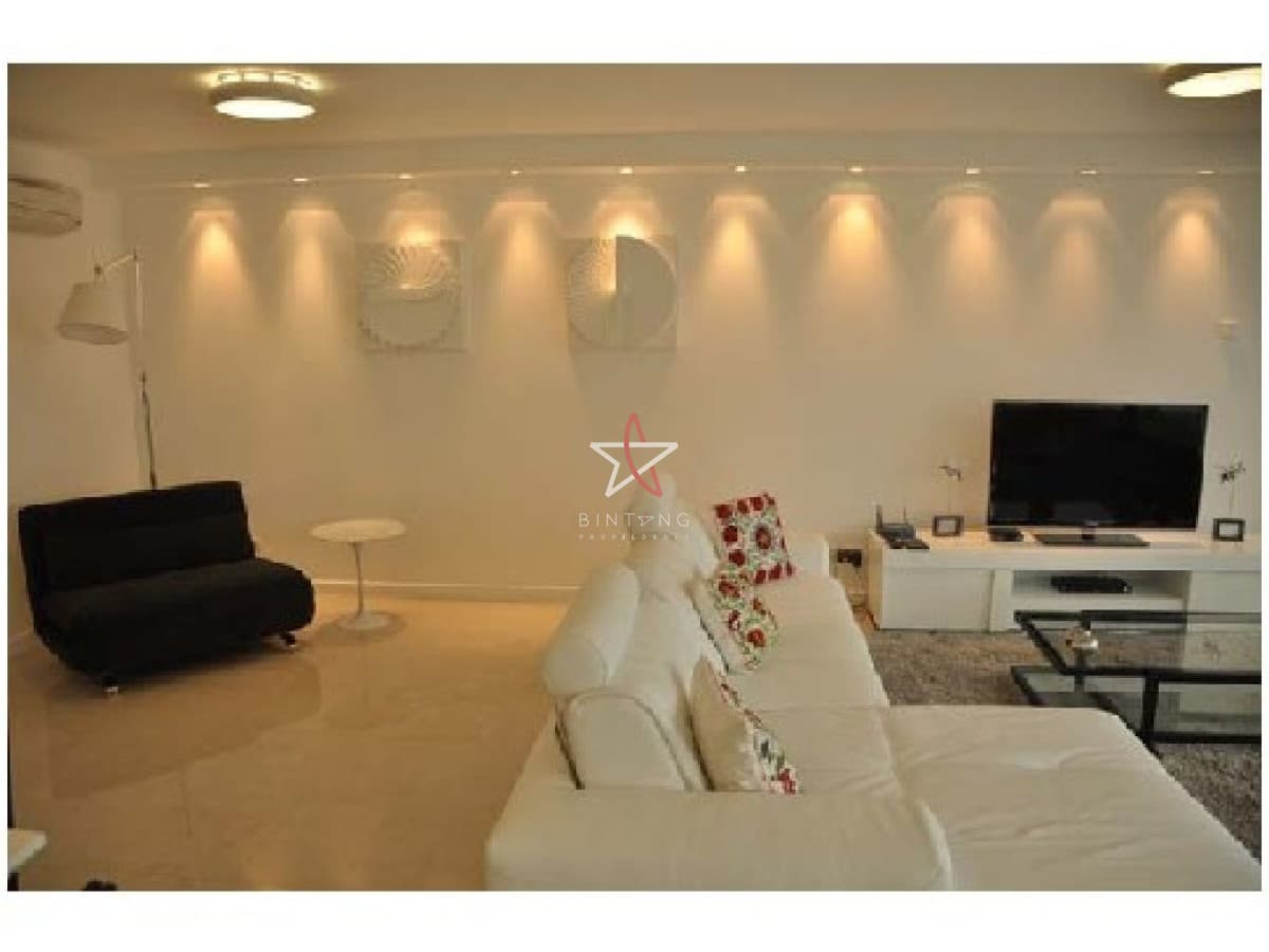 APARTAMENTO, 3DORM EN SUITE MAS SERVICIO, PLAYA BRAVA, PUNTA DEL ESTE, ALQUILER - Bintang Propiedades