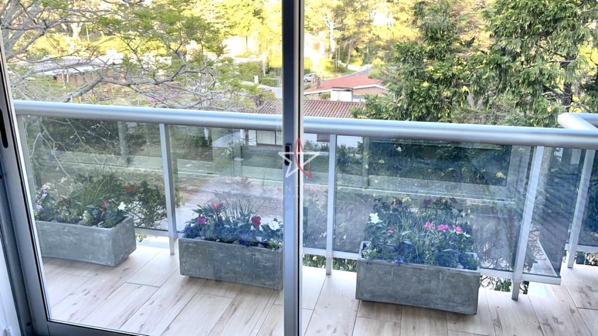 Apartamento, 2 dorm, Punta del Este, Venta  - Bintang Propiedades
