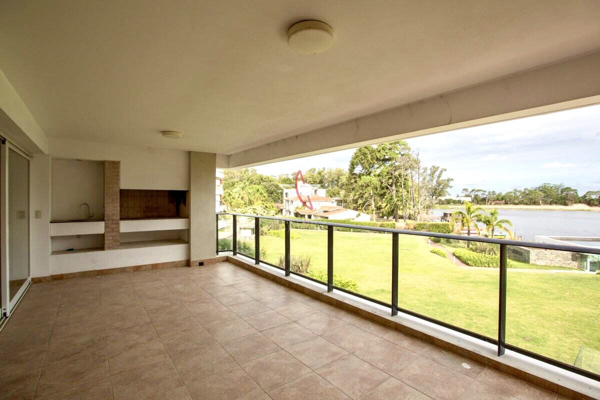 APARTAMENTO, 4 DORM EN SUITE, BILÚ, CARRASCO, VENTA Y ALQUILER - Bintang Propiedades