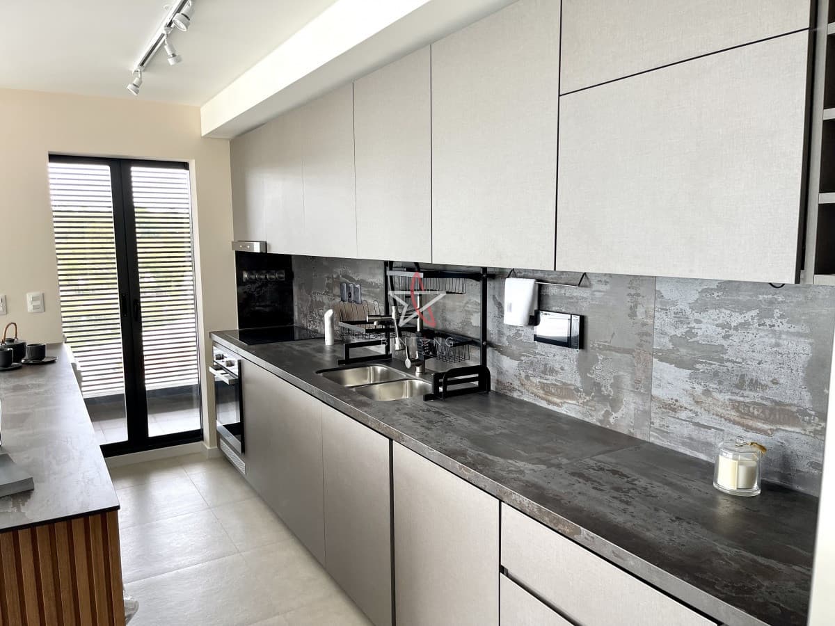 Venta, Apartamento,2 Dormitorios, 3 baños, Carrasco - Bintang Propiedades