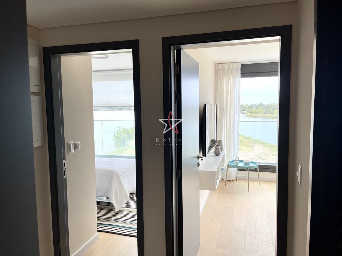 Venta, Apartamento,2 Dormitorios, 3 baños, Carrasco - Bintang Propiedades