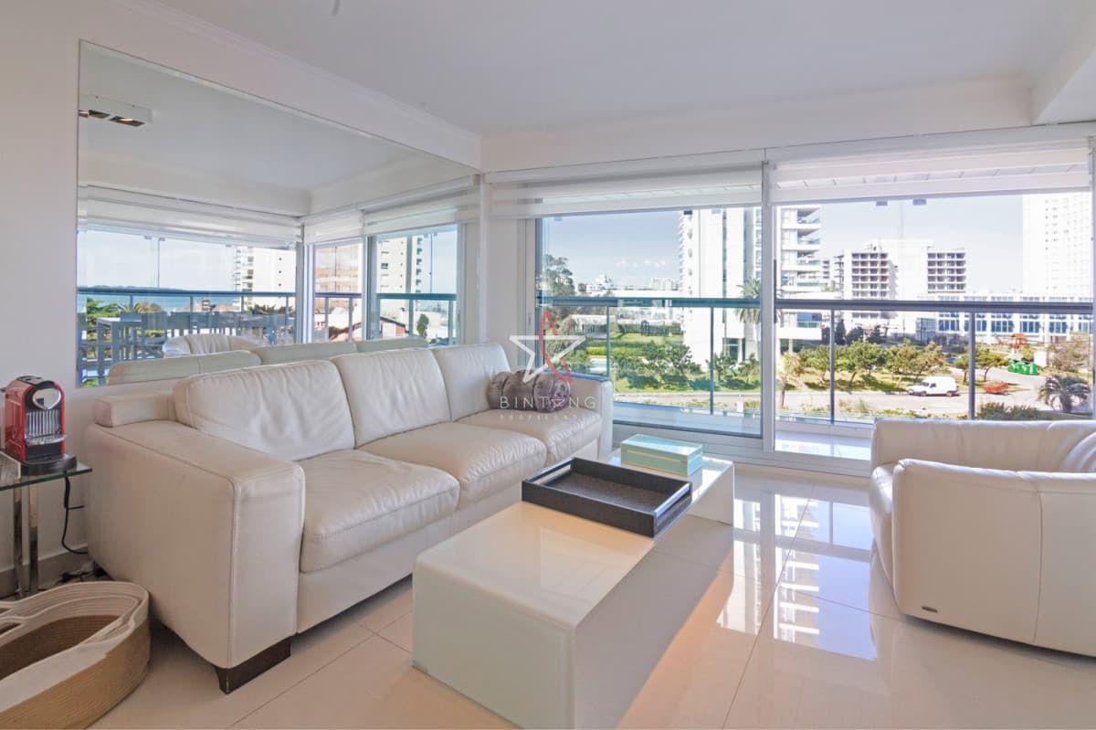 APARTAMENTO, 2 DORMITORIOS, 3 BAÑOS, PLAYA MANSA, PUNTA DEL ESTE, VENTA - Bintang Propiedades
