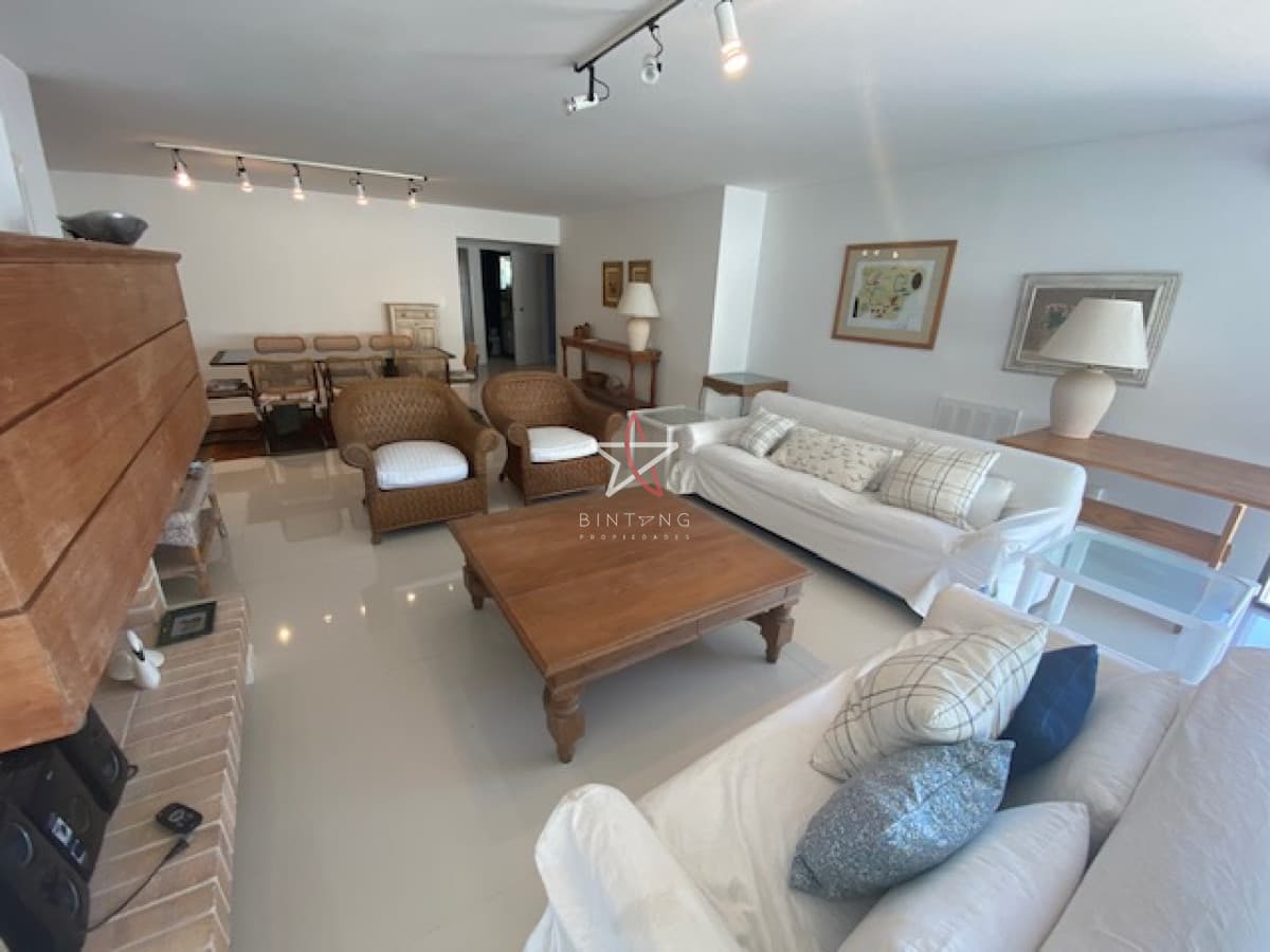APARTAMENTO, 3 DORMITORIOS, PENÍNSULA, FRENTE AL MAR, VENTA - Bintang Propiedades