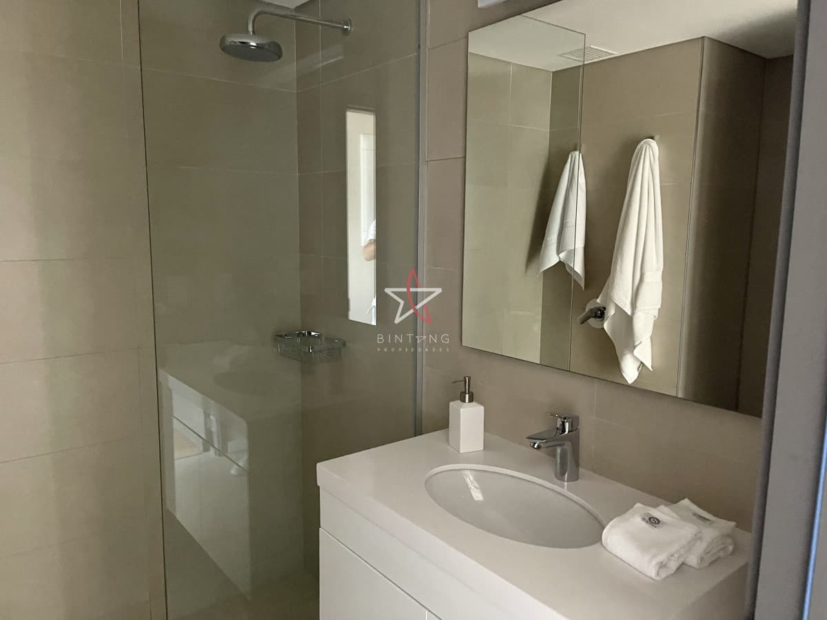 Apartamento, 2 dormitorios, 2 baños, Carrasco, Montevideo, Venta - Bintang Propiedades