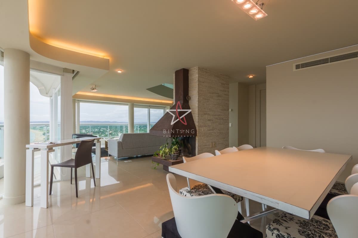 APARTAMENTO, 3 DORM + DEP DE SERVICIO, PLAYA MANSA, PUNTA DEL ESTE, ALQUILER - Bintang Propiedades