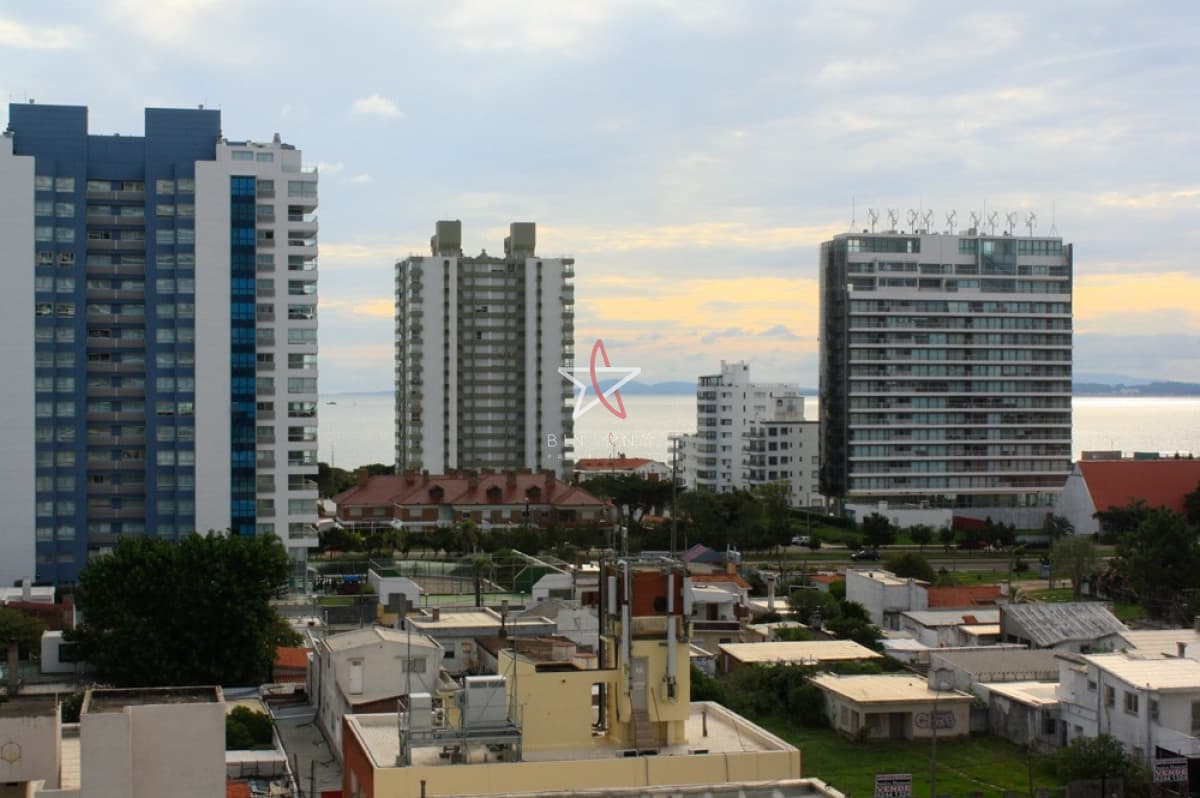 APARTAMENTO, 1 DORM Y MEDIO, 2 BAÑOS, PLAYA BRAVA, PUNTA DEL ESTE, ALQUILER - Bintang Propiedades