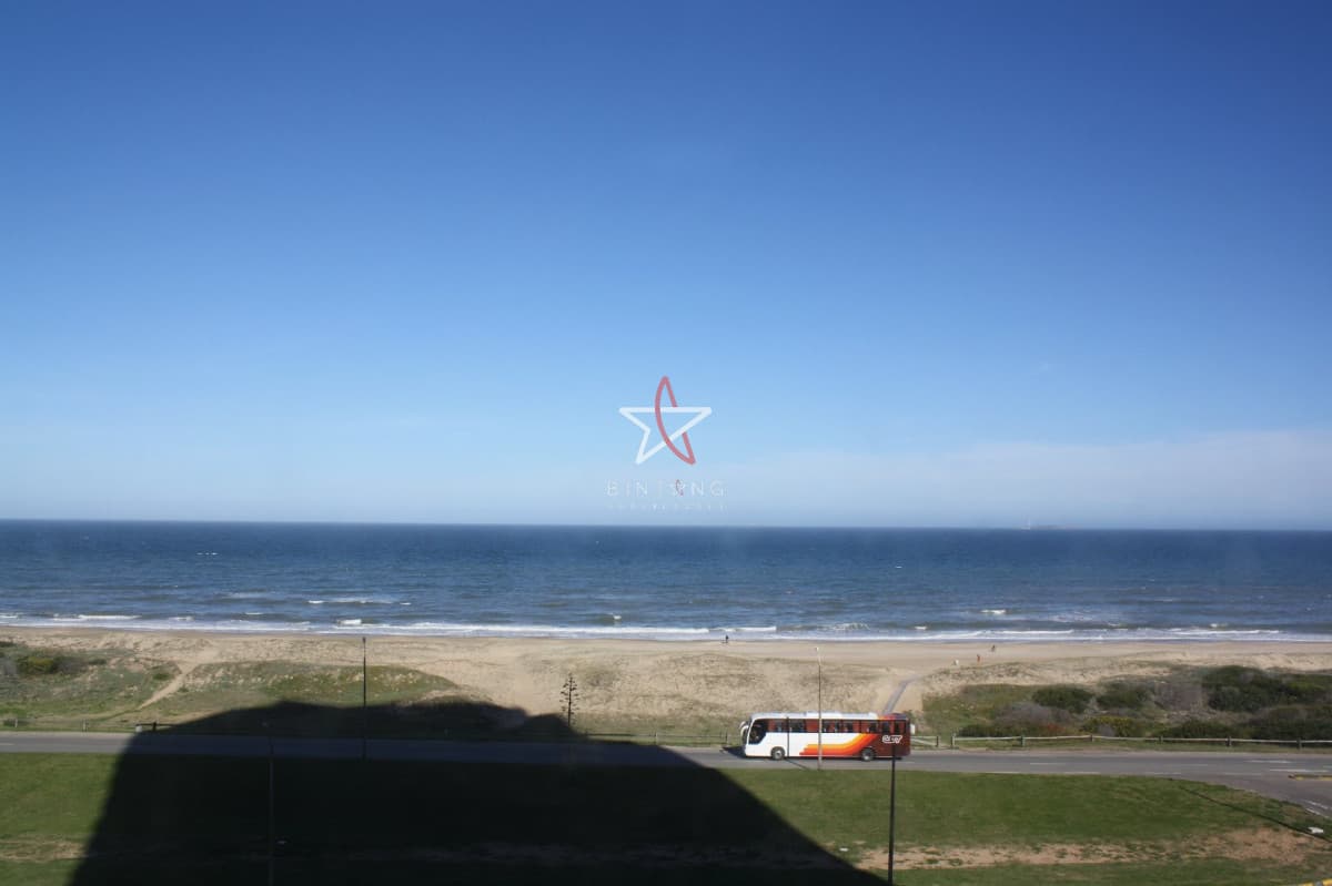 Apartamento 3 suites y dependencia, punta del este, Playa Brava, Venta - Bintang Propiedades