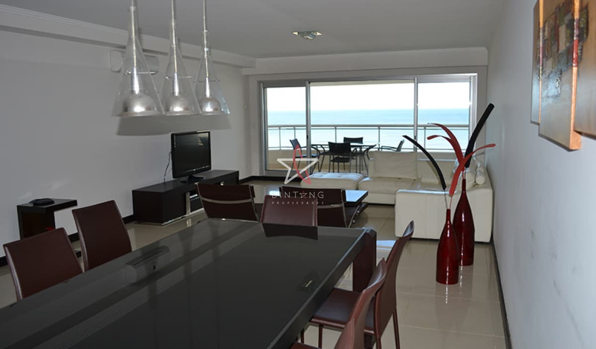 APARTAMENTO, 3 DORMITORIOS + SERVICIO, BRAVA, PUNTA DEL ESTE, VENTA Y ALQUILER  - Bintang Propiedades
