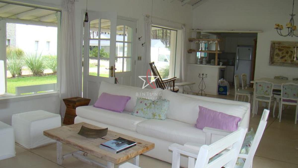 Casa, 3 dorm y dep, Punta del Este, La Barra, Laguna Blanca, Venta Y Alquiler - Bintang Propiedades