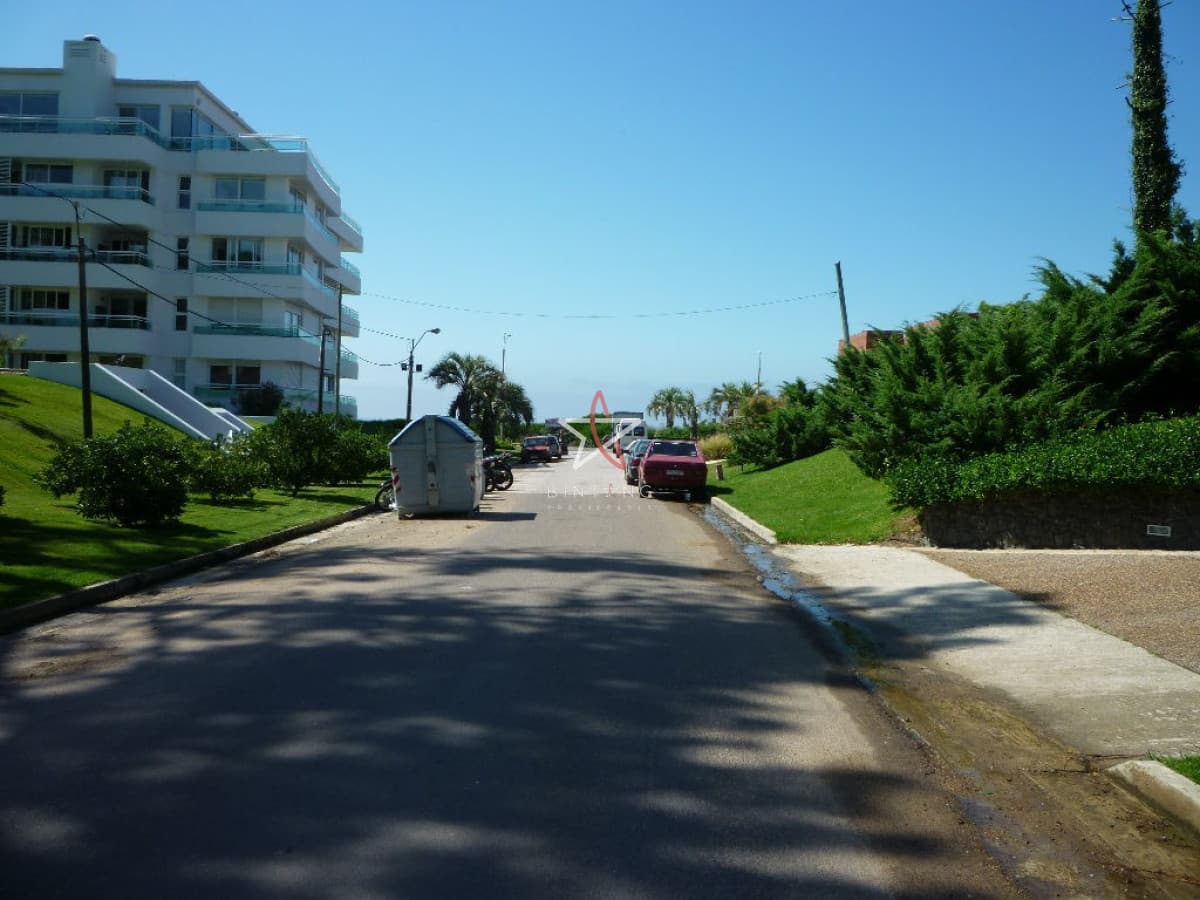 CASA, 3 DORM + DEP DE SERVICIO, RINCON DEL INDIO, PUNTA DEL ESTE, ALQUILER - Bintang Propiedades
