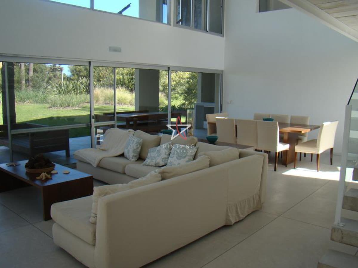 Casa, 4 dorm y dep, Punta del Este, La Barra, Laguna Blanca, Venta y Alquiler - Bintang Propiedades