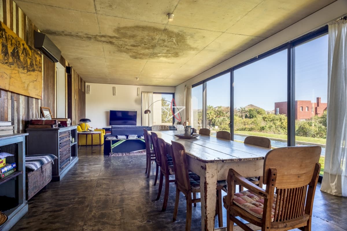 CASA, 5 SUITES Y DEP, PUNTA PIEDRAS, PUNTA DEL ESTE, VENTA Y ALQUILER - Bintang Propiedades