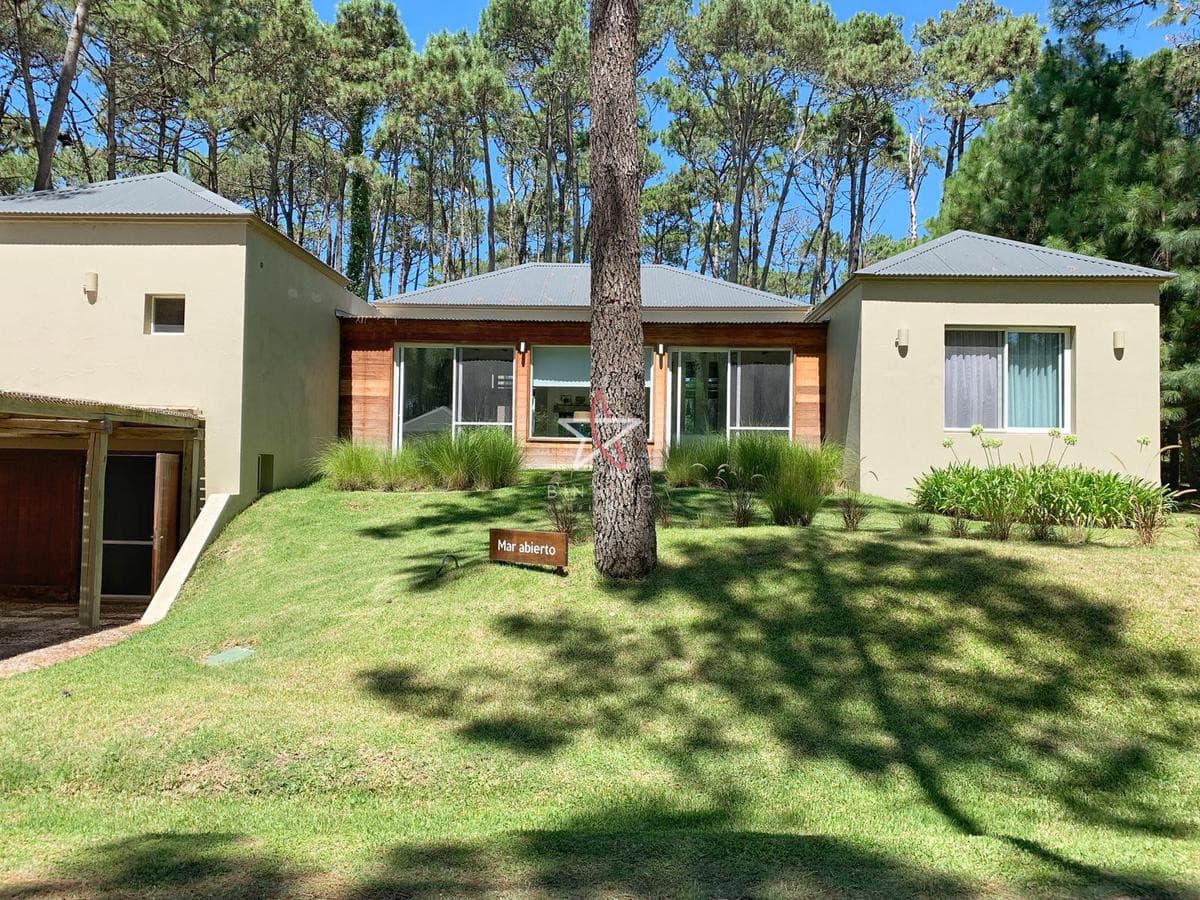 Casa, 3 dorm y dep, Punta del Este, La Barra, Laguna Blanca, Venta y Alquiler - Bintang Propiedades