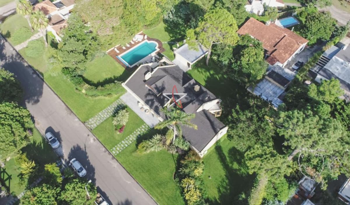 CASA, 6 DORMITORIOS, 6 BAÑOS, MANSA, PUNTA DEL ESTE, VENTA Y ALQUILER - Bintang Propiedades