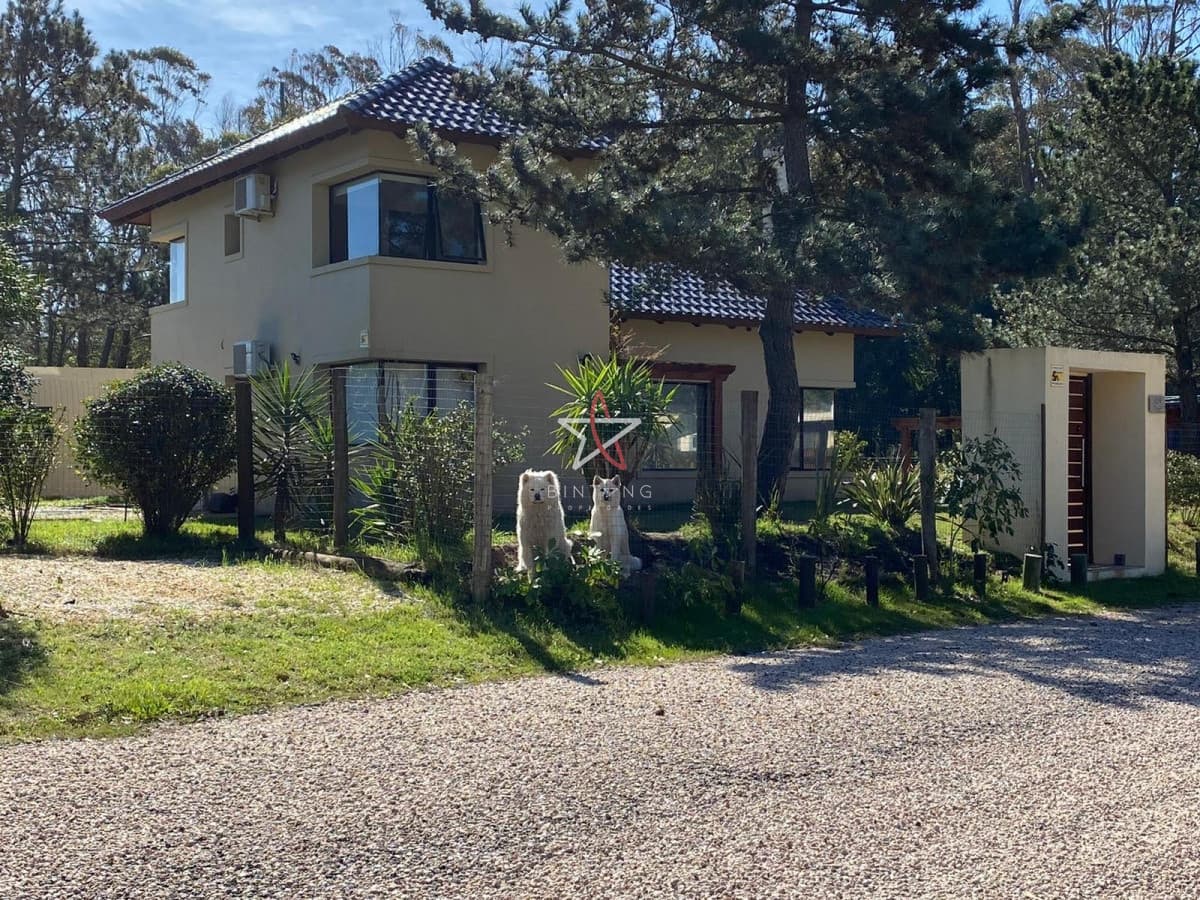 Casa, 4 dorm, Punta del Este, Punta Ballena, Alquiler - Bintang Propiedades