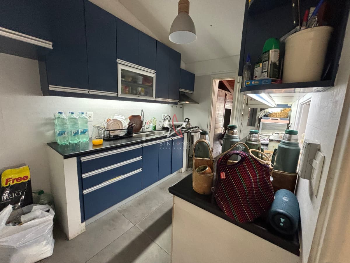 Venta, Casa, Carrasco, 4 Dormitorio, 3 Baños, Fondo, Parrillero - Bintang Propiedades