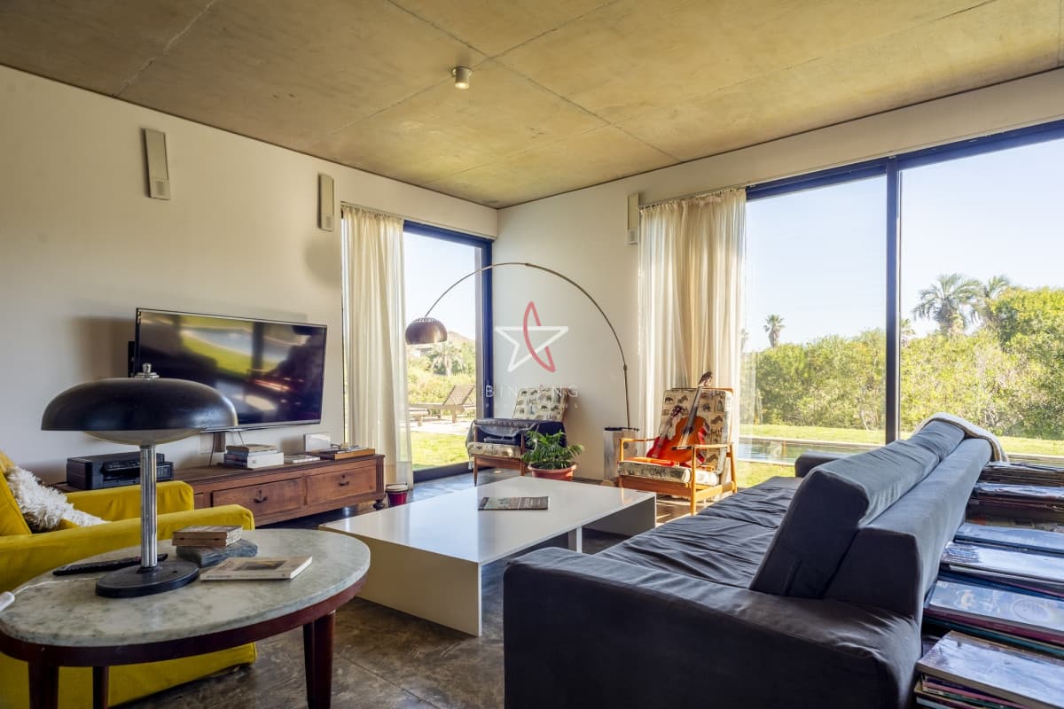 CASA, 5 SUITES Y DEP, PUNTA PIEDRAS, PUNTA DEL ESTE, VENTA Y ALQUILER - Bintang Propiedades
