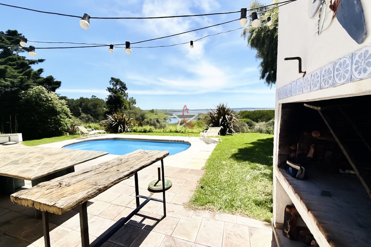Casa, 4 dormitorios, Punta del Este, Club Del Lago, Venta y Alquiler  - Bintang Propiedades