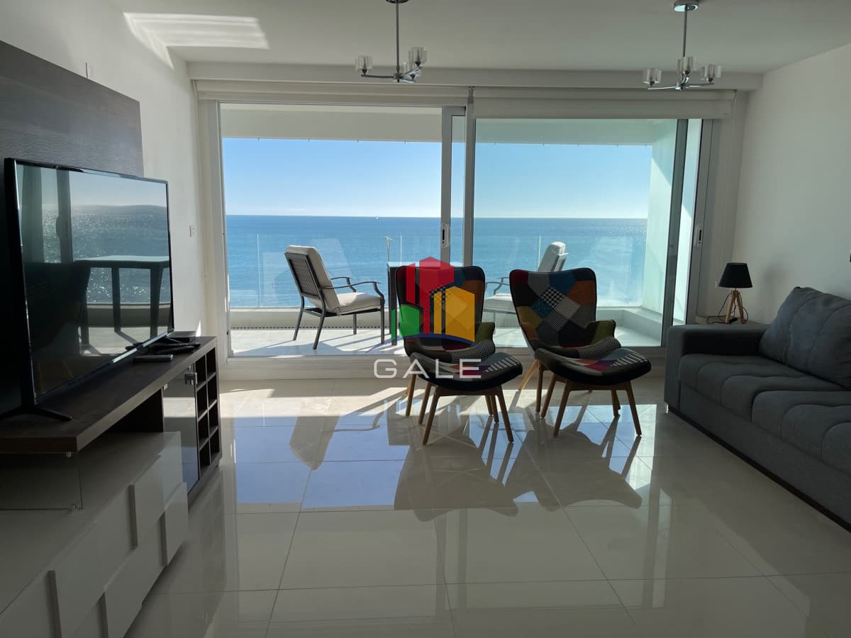 Gale Propiedades & Escribanía Apartamento ID.1023 - Apartamento, 2 dorm y dep, Penthouse, Playa Mansa, Alquiler Y venta