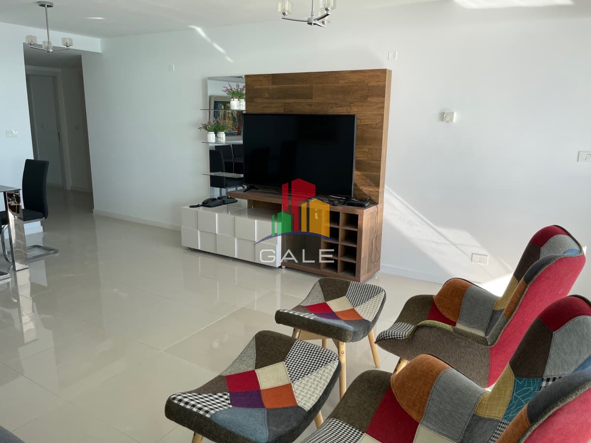 Gale Propiedades & Escribanía Apartamento ID.1023 - Apartamento, 2 dorm y dep, Penthouse, Playa Mansa, Alquiler Y venta