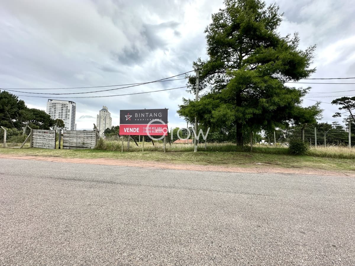 Terreno, apto comercial, Punta del Este, Cantegril, Venta