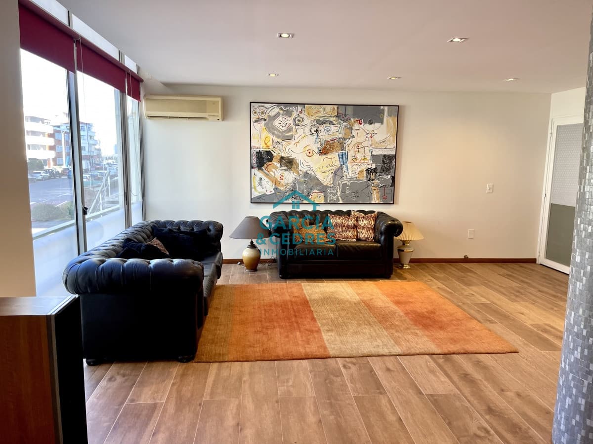 Local, oficina, consultorio, etc, Punta del Este, Península, Venta