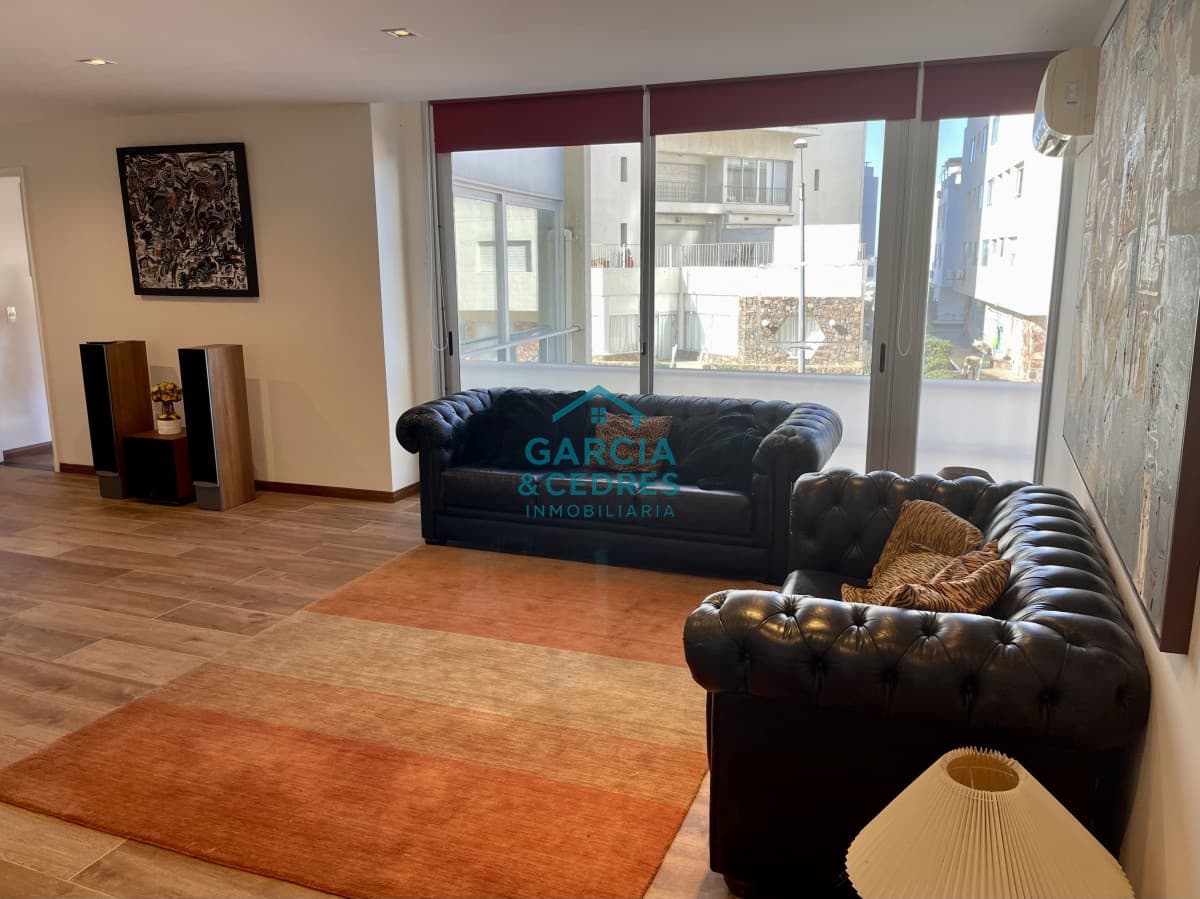 Local, oficina, consultorio, etc, Punta del Este, Península, Venta