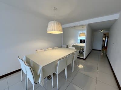 Apartamento en Venta de 3 dormitorio en Punta del este . Playa mansa , Parada 1   -