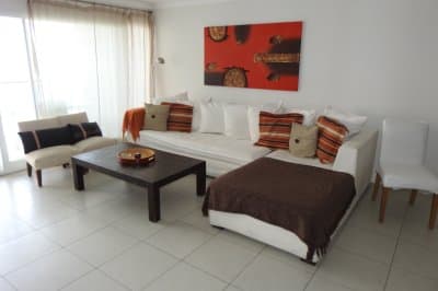 Apartamento de 4 Dormitorios en venta en Ocean Tower, Punta del Este.  -
