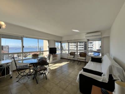 INCREIBLE OPORTUNIDAD APARTAMENTO EN VENTA 2 DORMITORIOS EN EL CORAZON DE LA PENINSULA CON TODOS LOS SERVICIOS  -