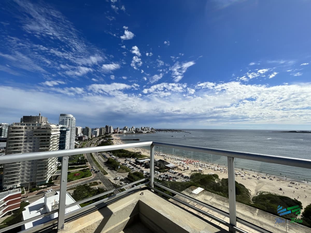 DIVINO IMPECABLE CON SERVICIOS