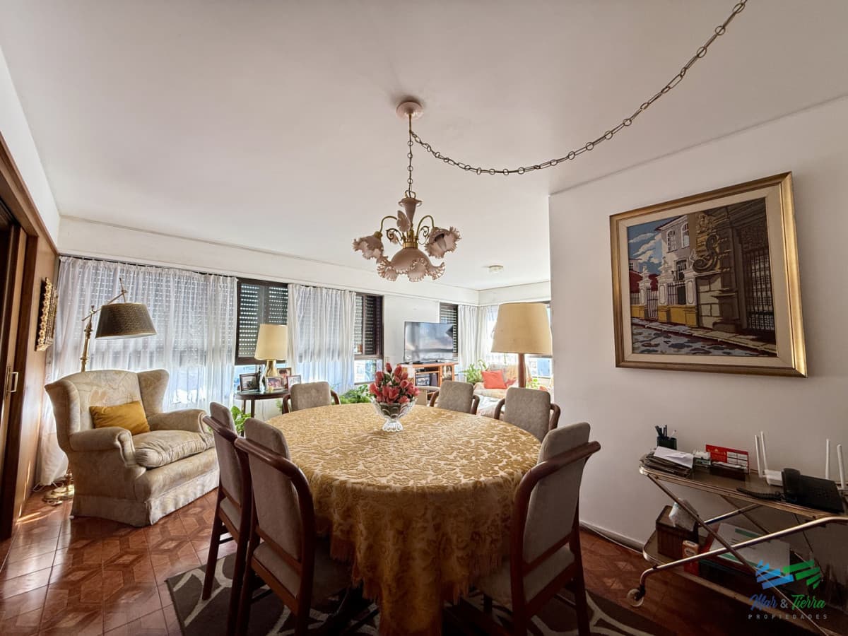 En Venta Amplio Apartamento en Torre Amalfi  Playa Mansa