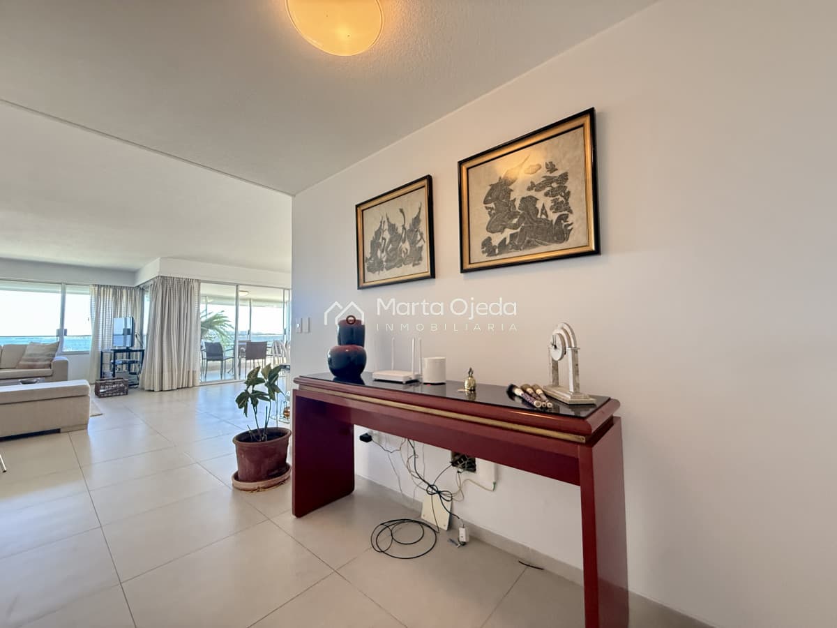 DIVINO IMPECABLE CON SERVICIOS  -