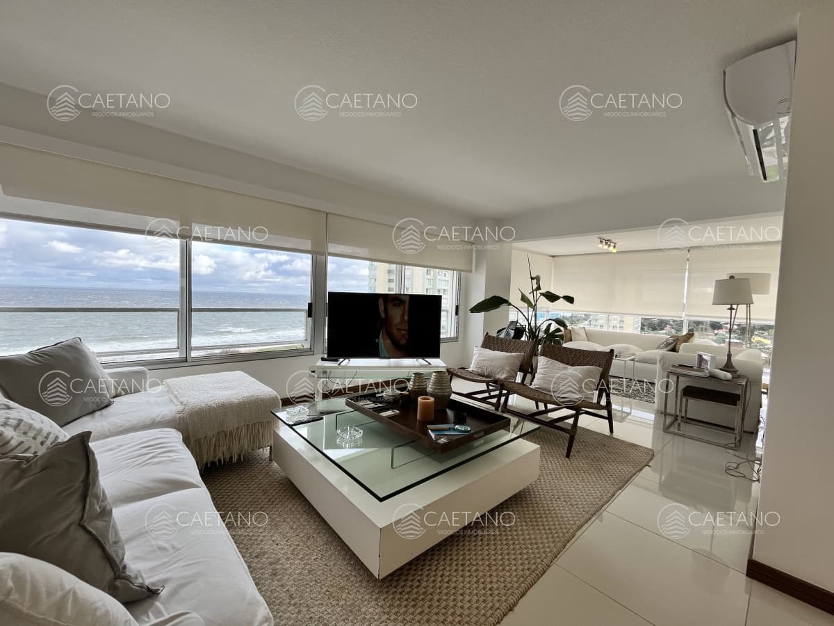 venta apartamento 3 dormitorios. Playa mansa, Punta del Este