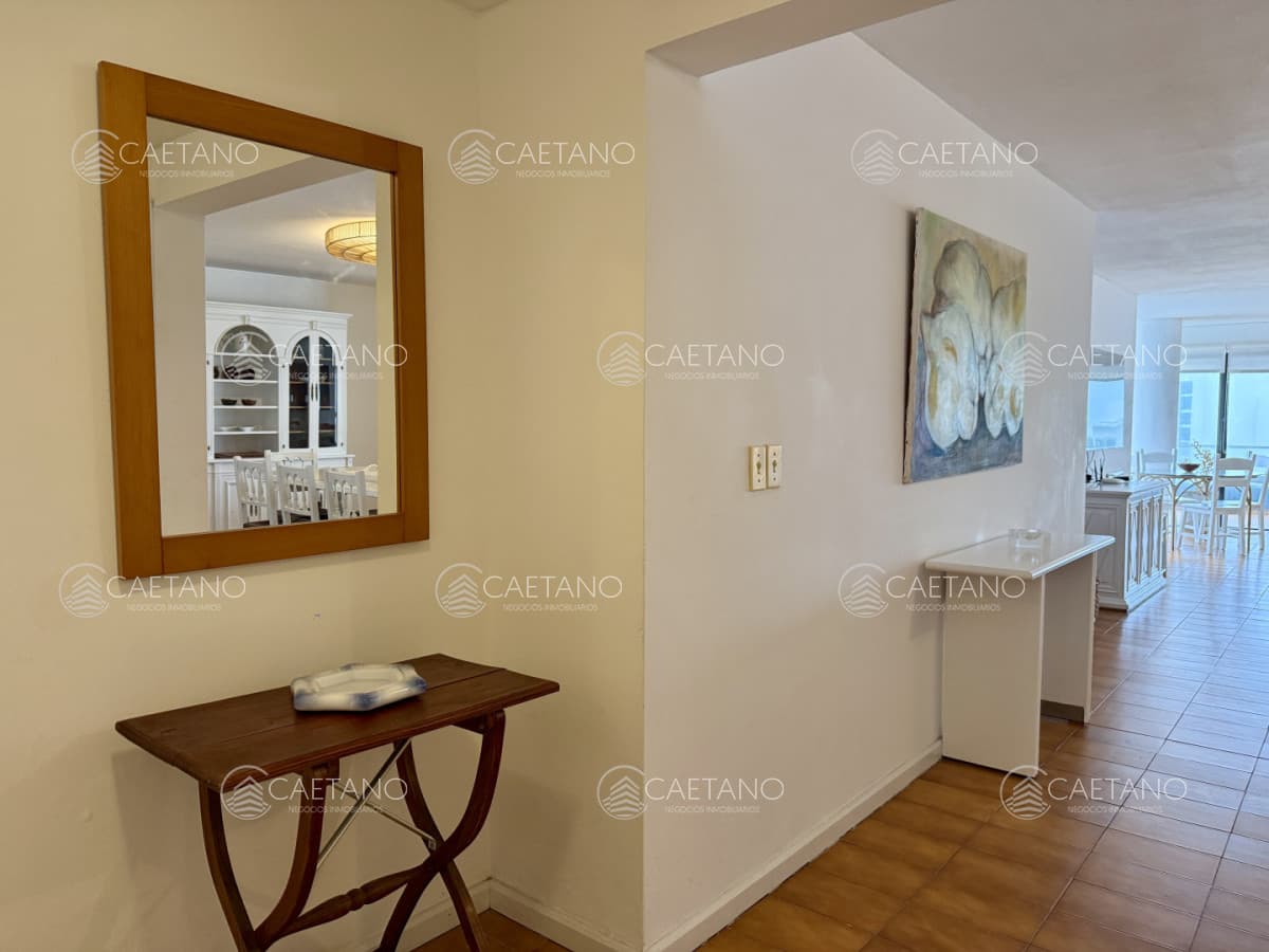 Venta apartamento 3 dormitorios. Punta del Este