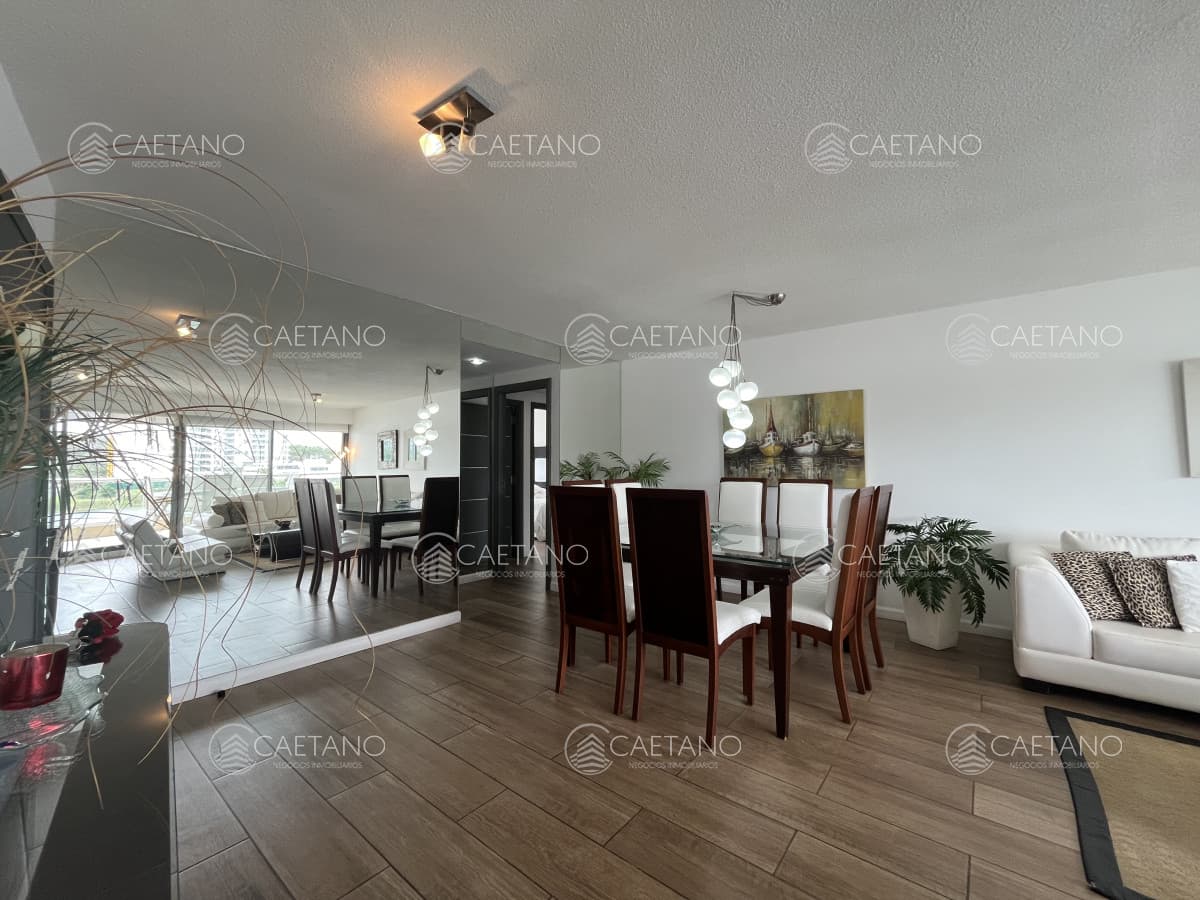 Apartamento en venta 3 dormitorios en la Mansa.