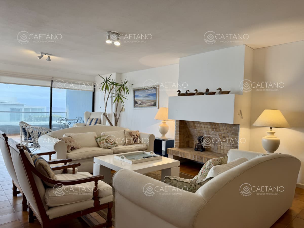 Venta apartamento 3 dormitorios. Punta del Este