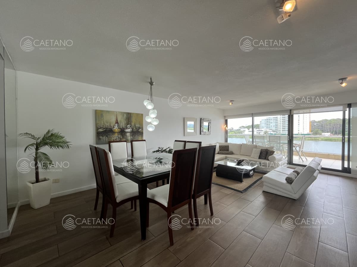 Apartamento en venta 3 dormitorios en la Mansa.