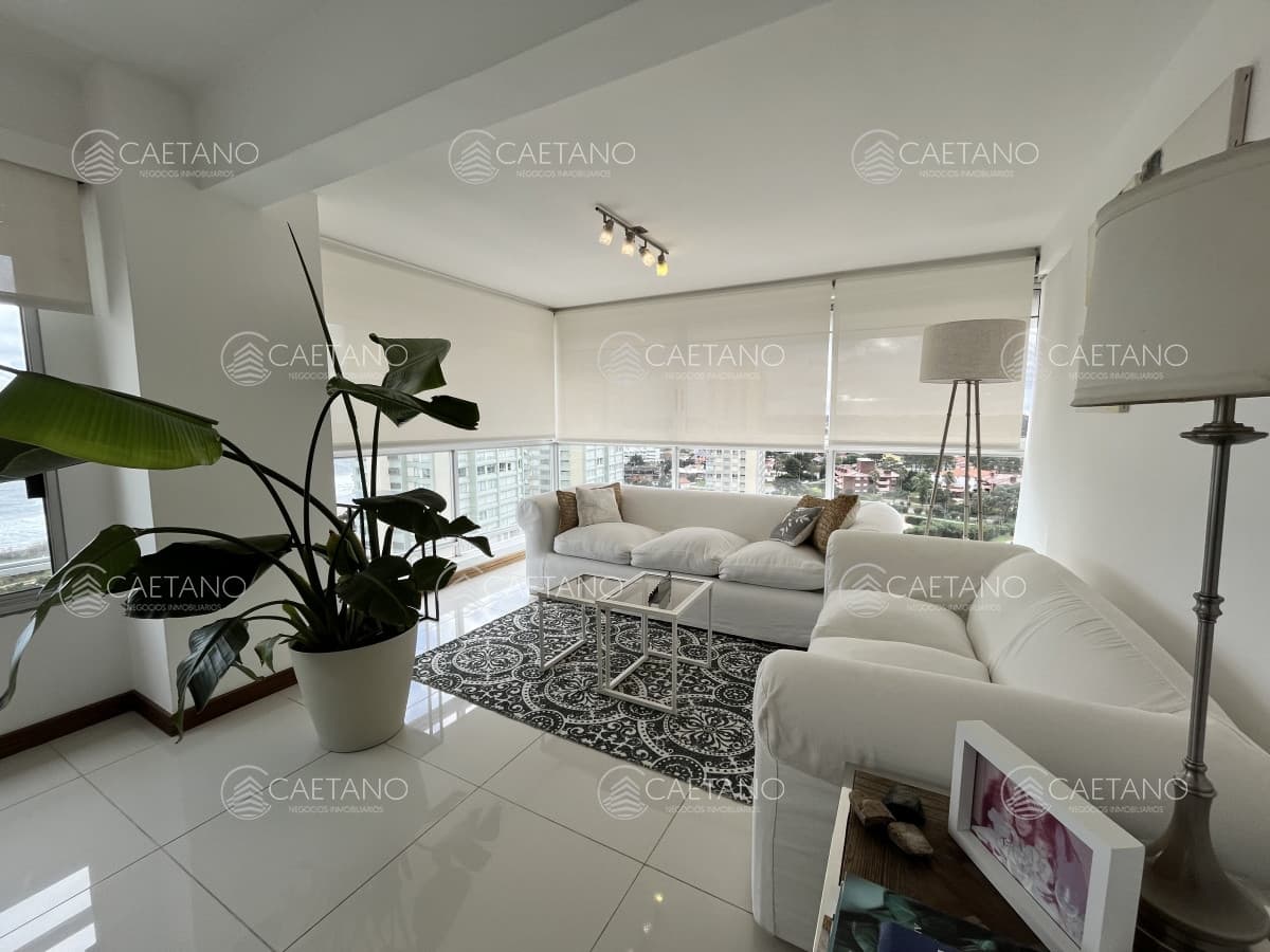 venta apartamento 3 dormitorios. Playa mansa, Punta del Este