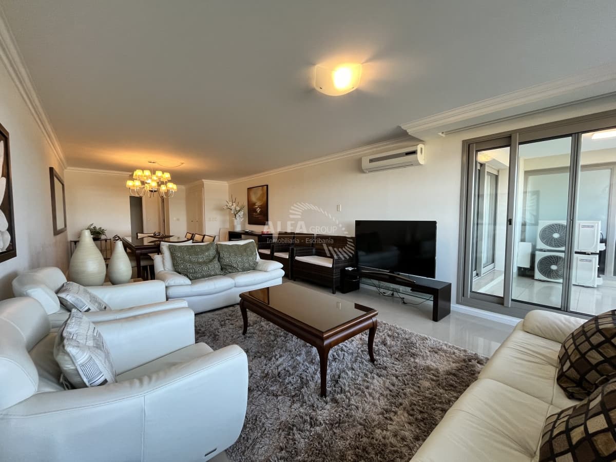 Apartamento en Brava, 3 dormitorios