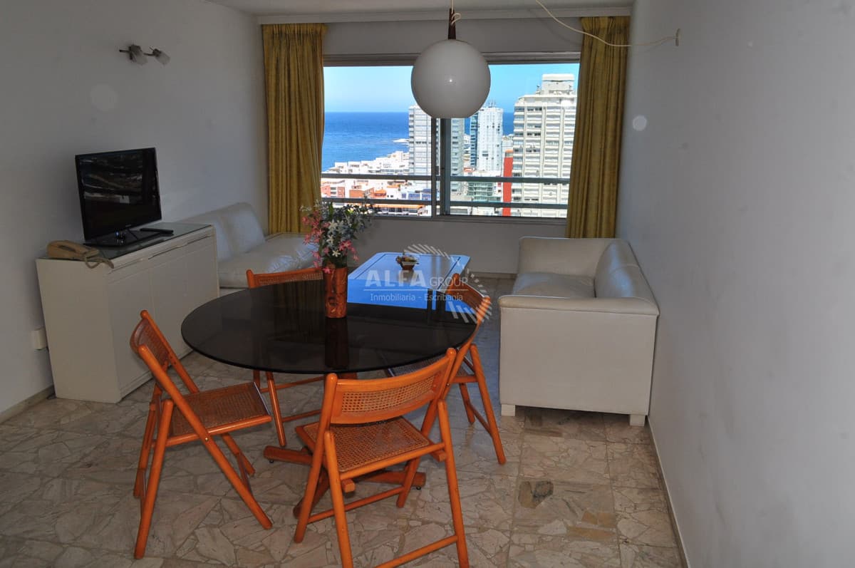 PUTA DEL ESTE VENTA AP. 1 12