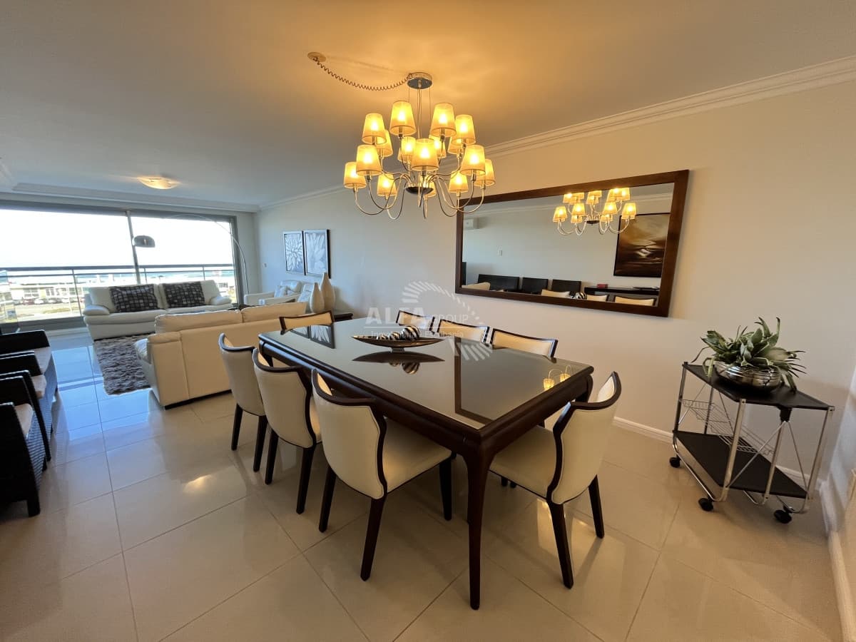 Apartamento en Brava, 3 dormitorios