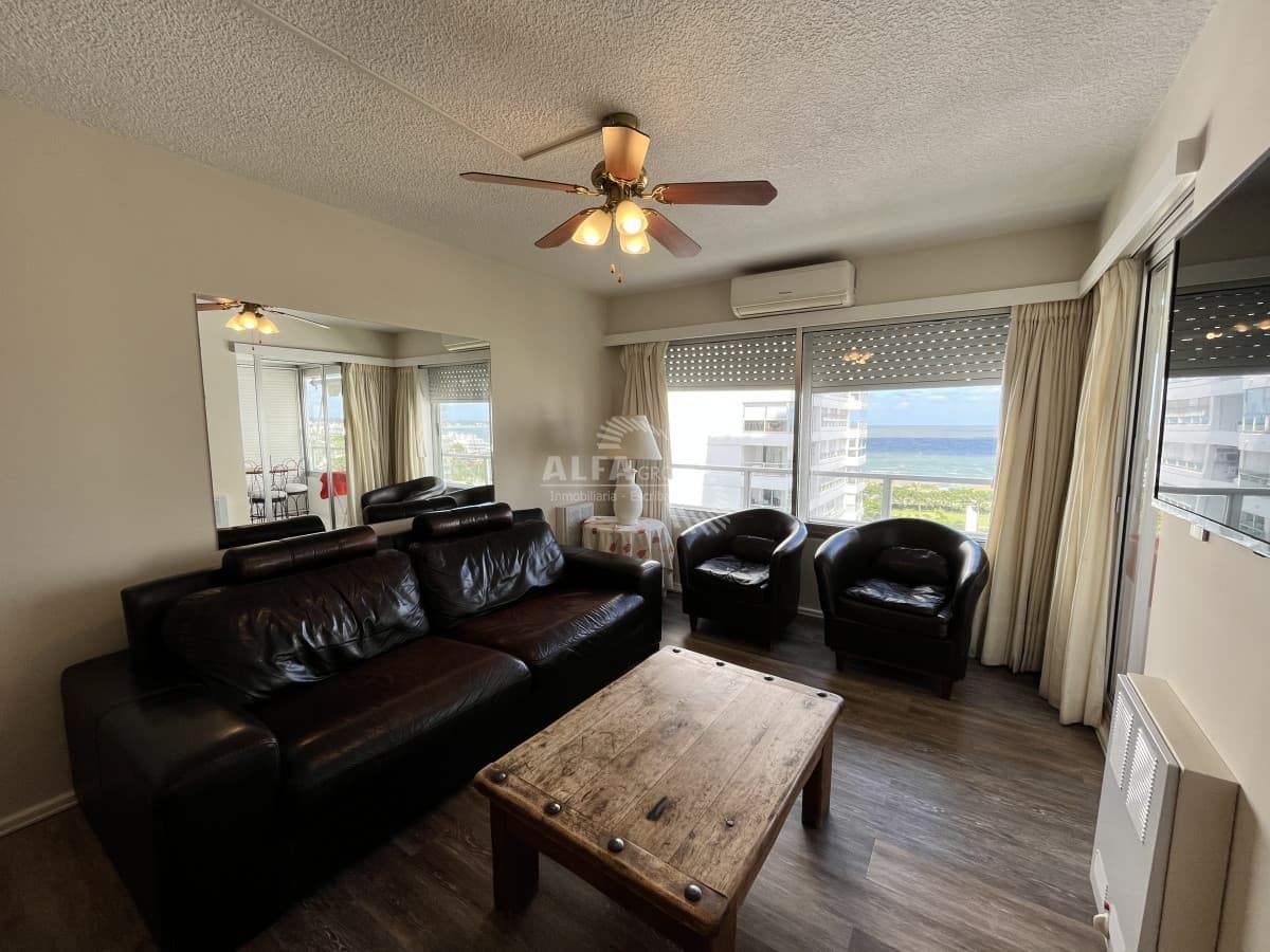 Punta del Este, APTO Torre Madison de 1 dormitorio y medio !!