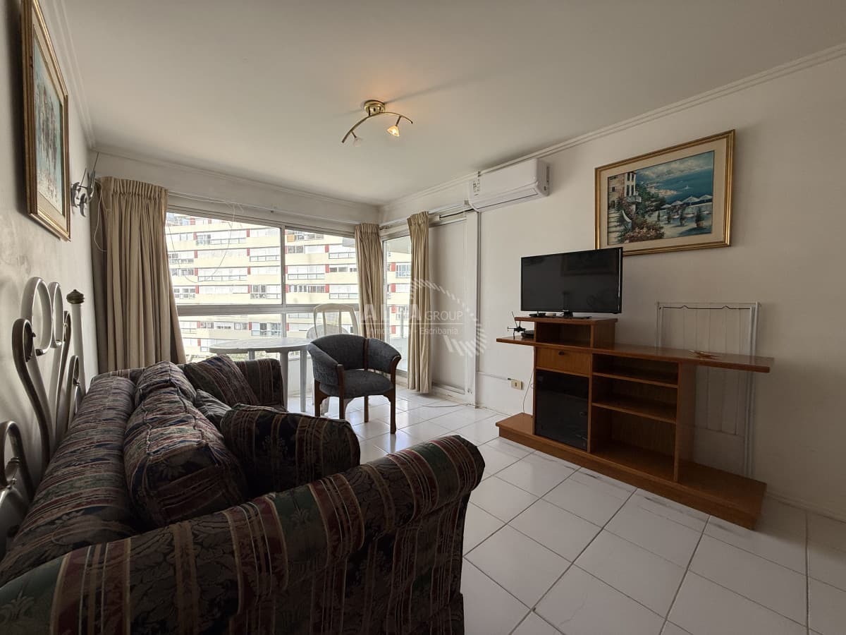 Punta del Este Piso alto con Vista al Mar! ,