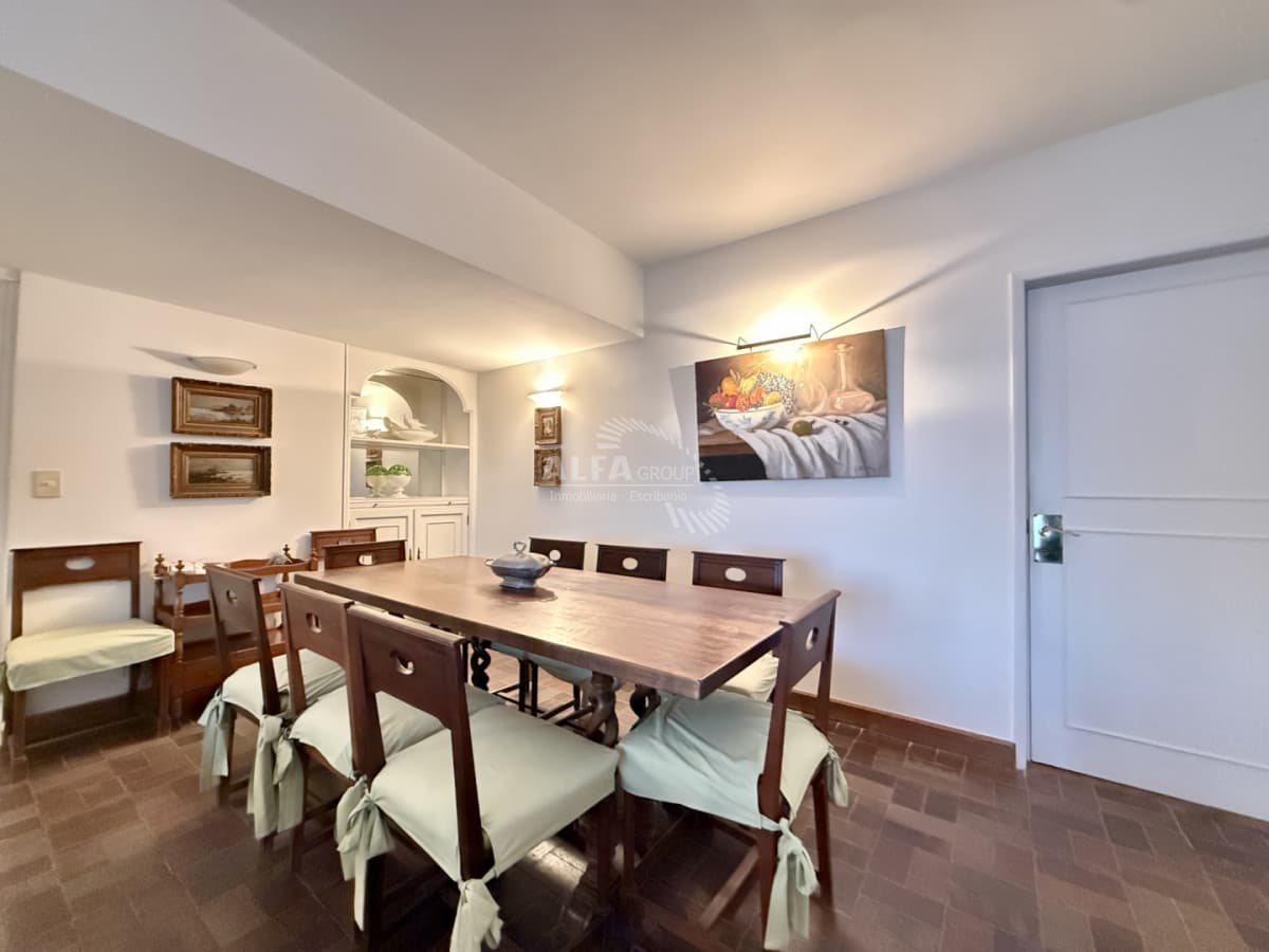 Apartamento en Peninsula, 4 dormitorios