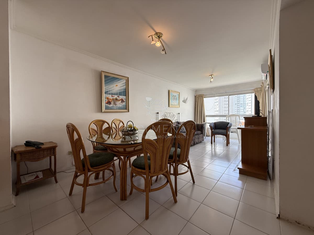 Punta del Este Piso alto con Vista al Mar! ,
