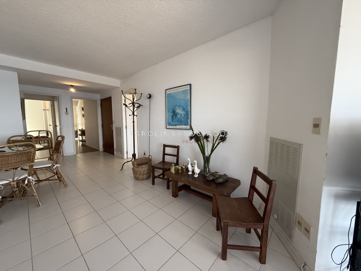 Departamento en Venta de 2 dormitorios en Playa Brava, Punta del Este